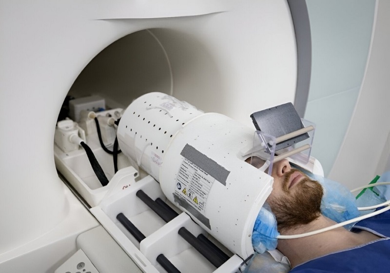 最强核磁共振成像仪首次进行人脑扫描，有助揭示大脑及相关疾病更多奥秘