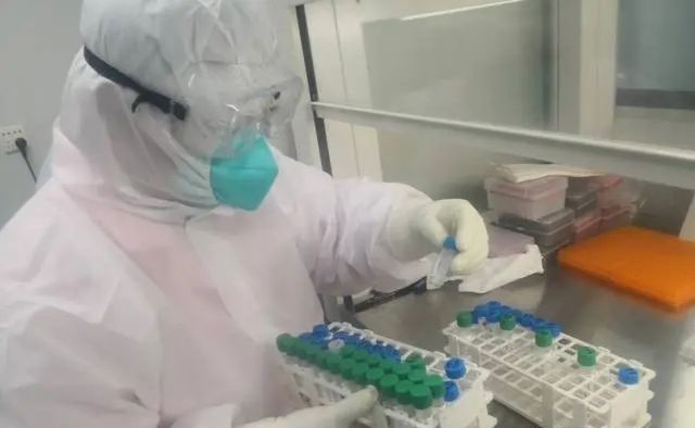 国家医保局：新冠病毒抗原检测临时性纳入医保