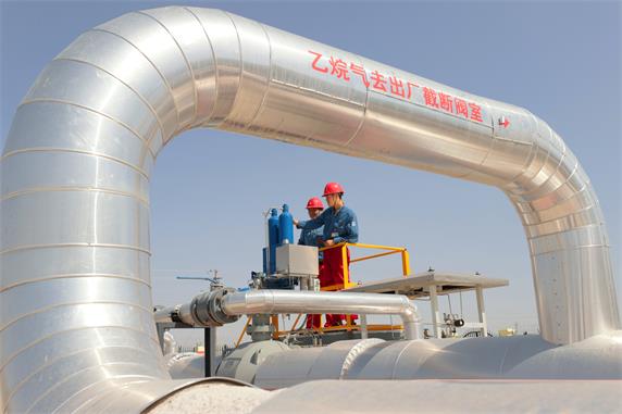  新疆首个乙烷回收工程顺利投产