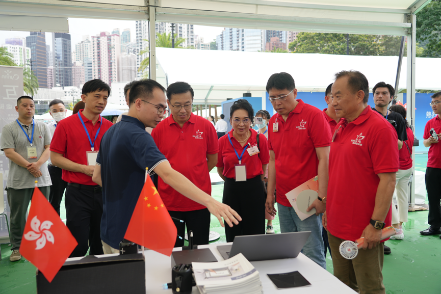 大湾区中心与12家广州科技创新企业“组团”出现在香港