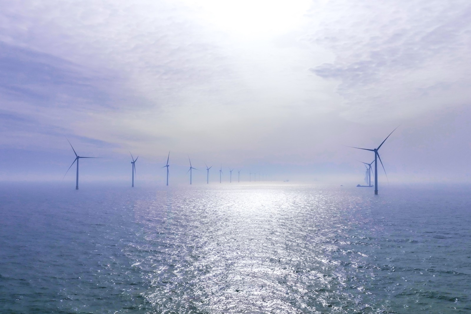 国家能源集团山东B2海上风电项目全容量并网