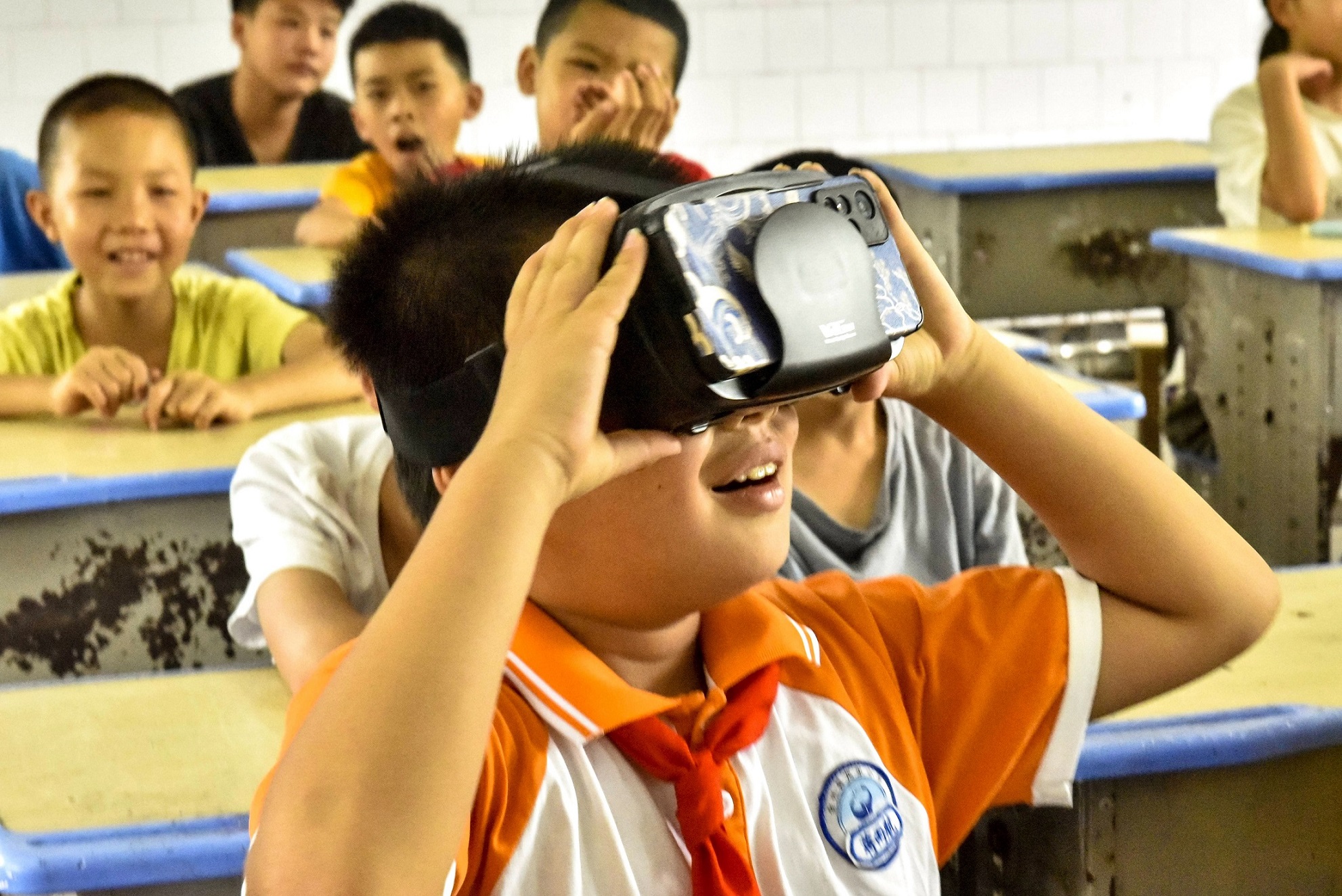 虚拟仿真技术让小学生“走进”红军长征革命纪念馆