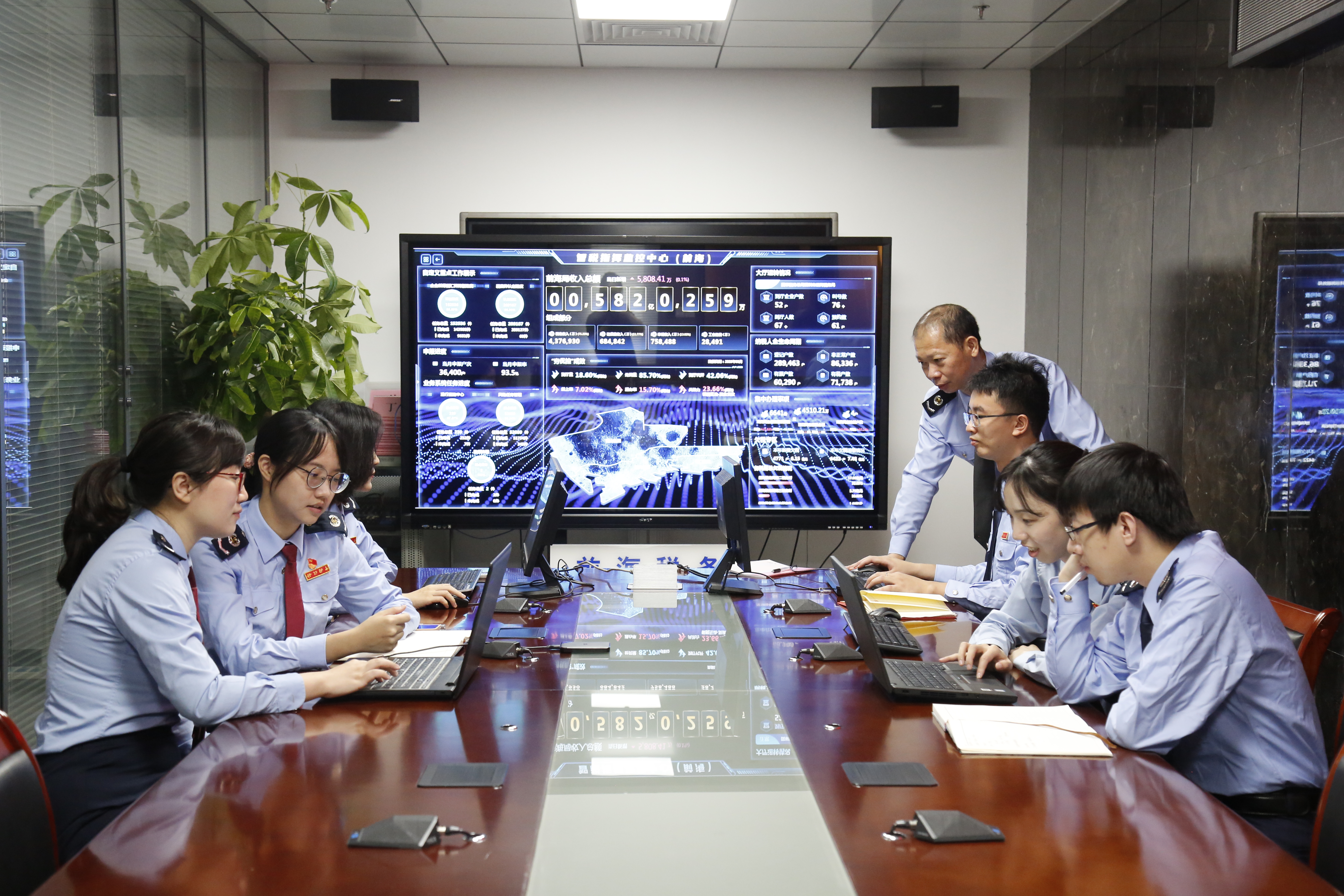 数字化网格员管理模式让深圳税收服务精准触达