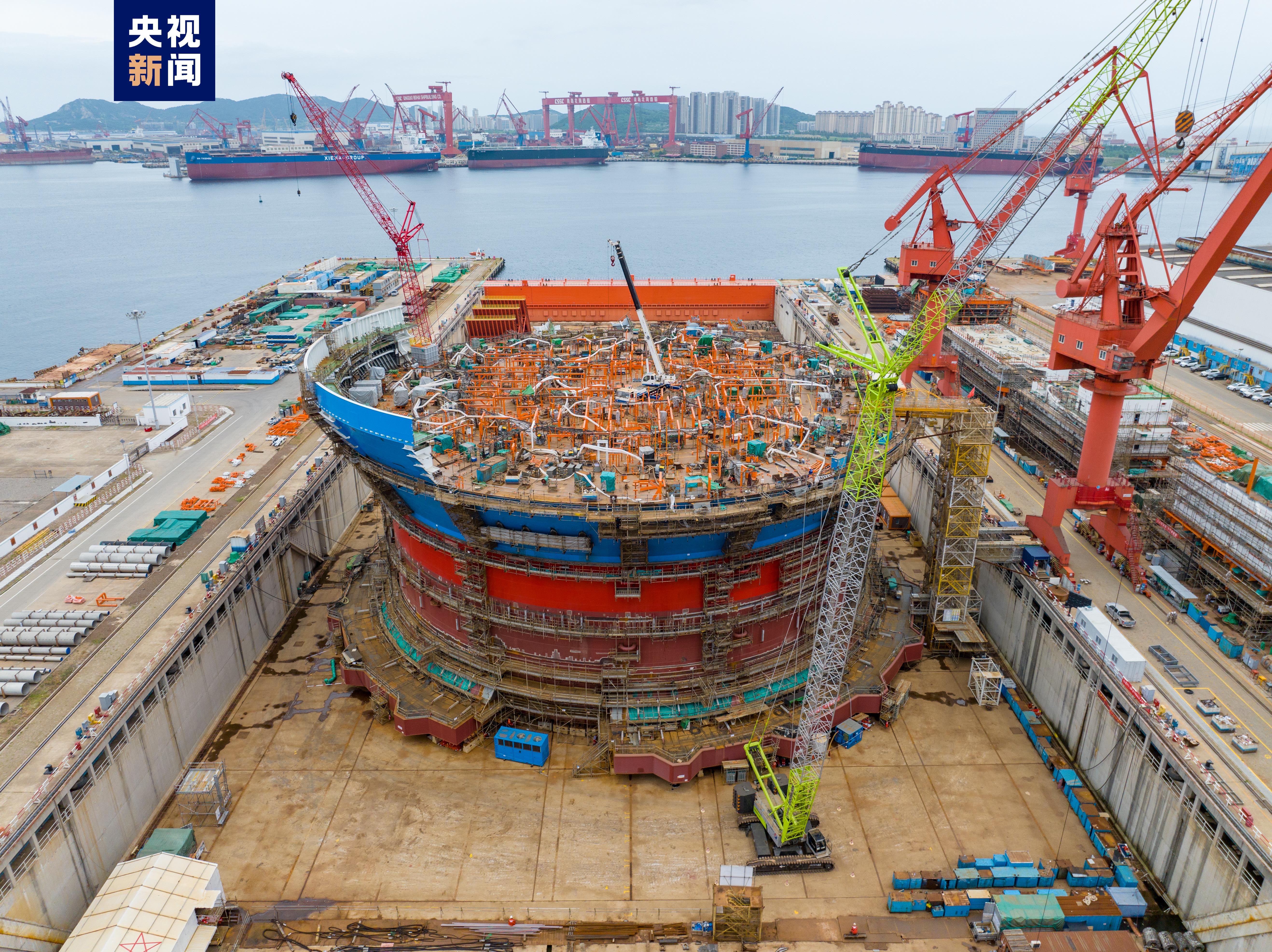 亚洲首艘新型“海上油气加工厂”船体建造完工
