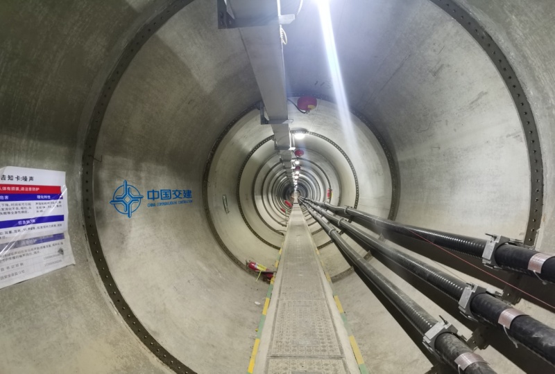华中首条核心城区千米级大直径曲线顶管电力隧道竣工