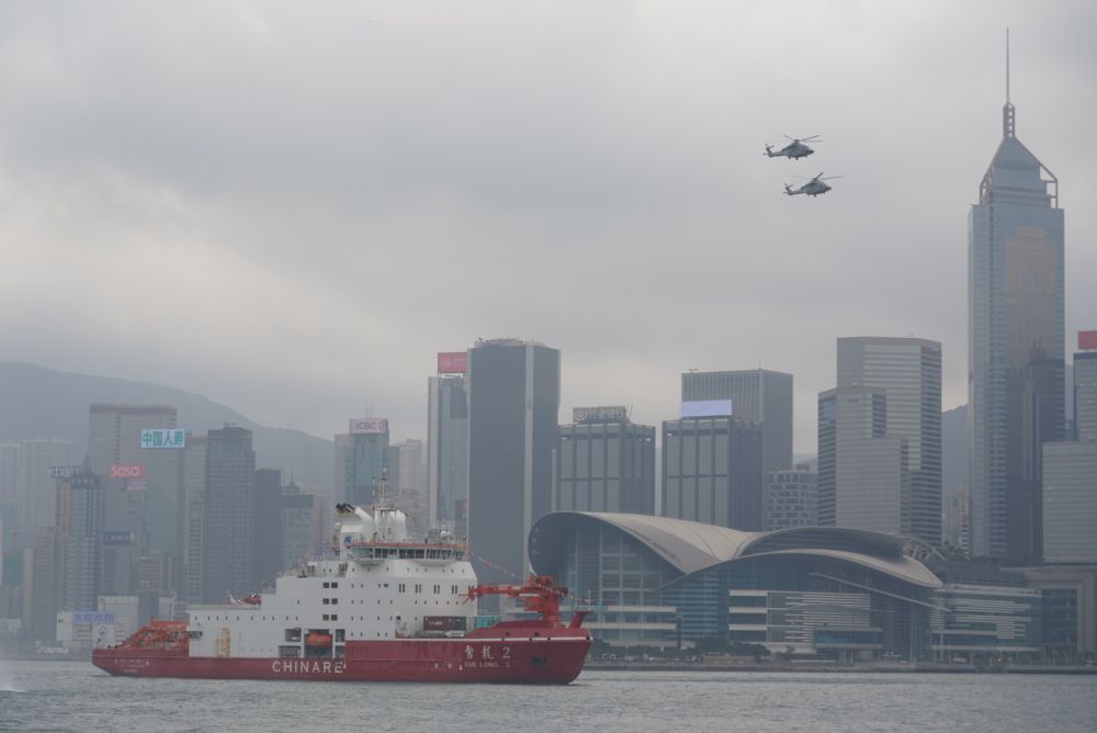 “雪龙2”号抵达香港展开访港行程