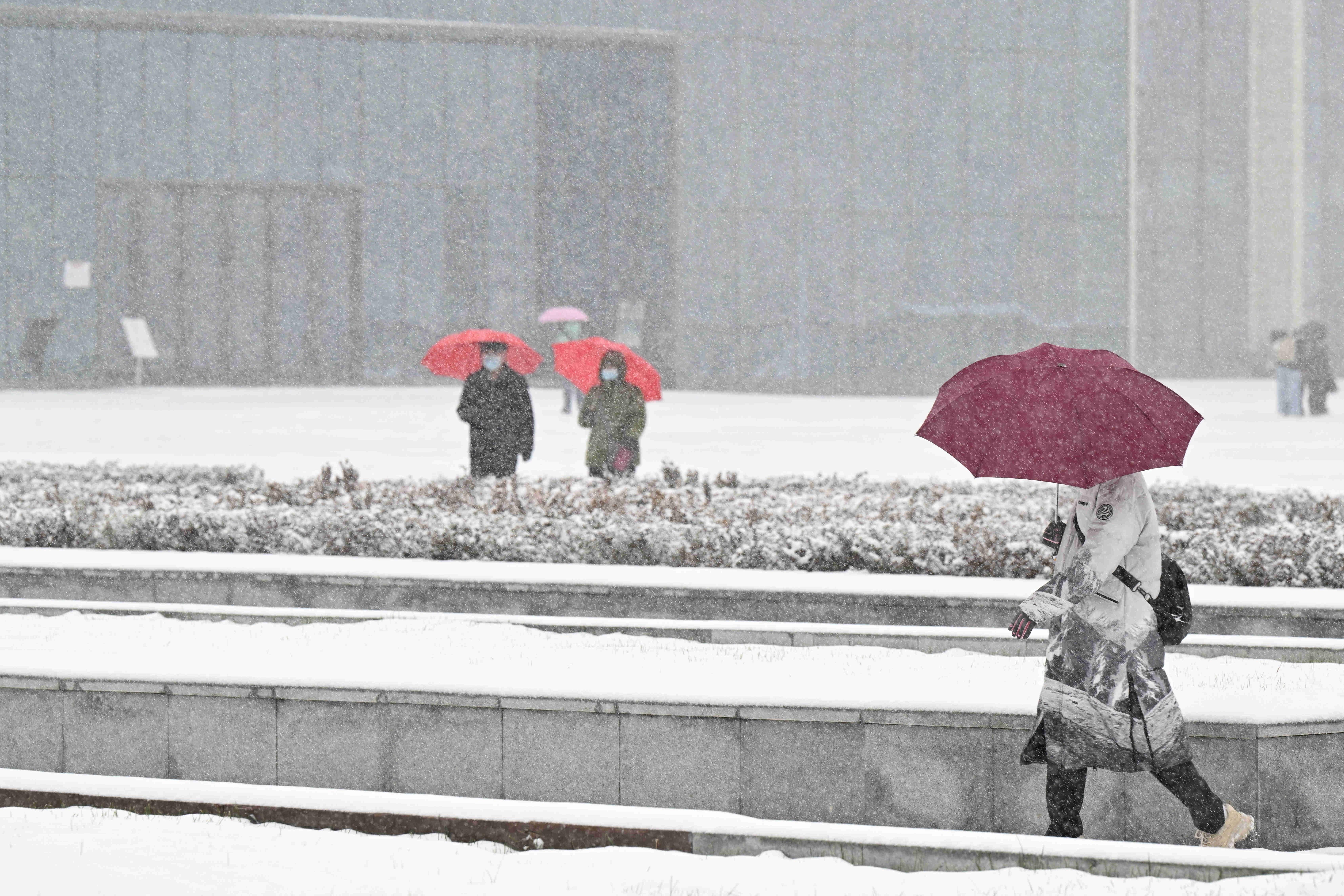 本次寒潮雨雪冰冻天气三点提醒